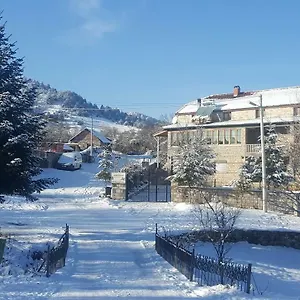 pashuta.albaniahotels.org/